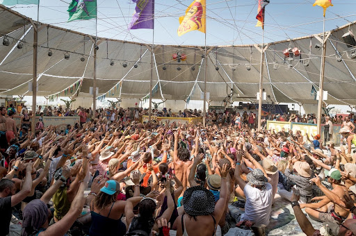 Hundreds of burners in Center Camp